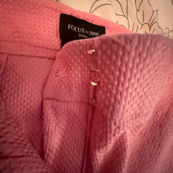 10p Textured - Awesome pink trousers - Picture 6 of 6